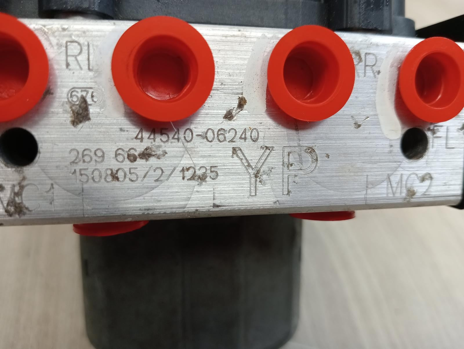 8922919