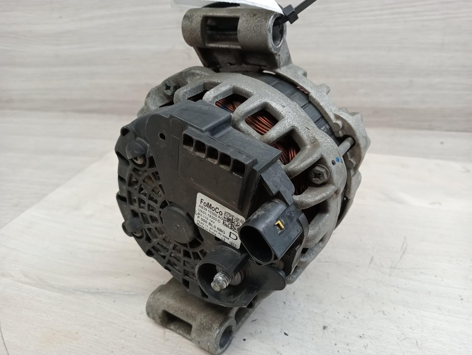 8943249