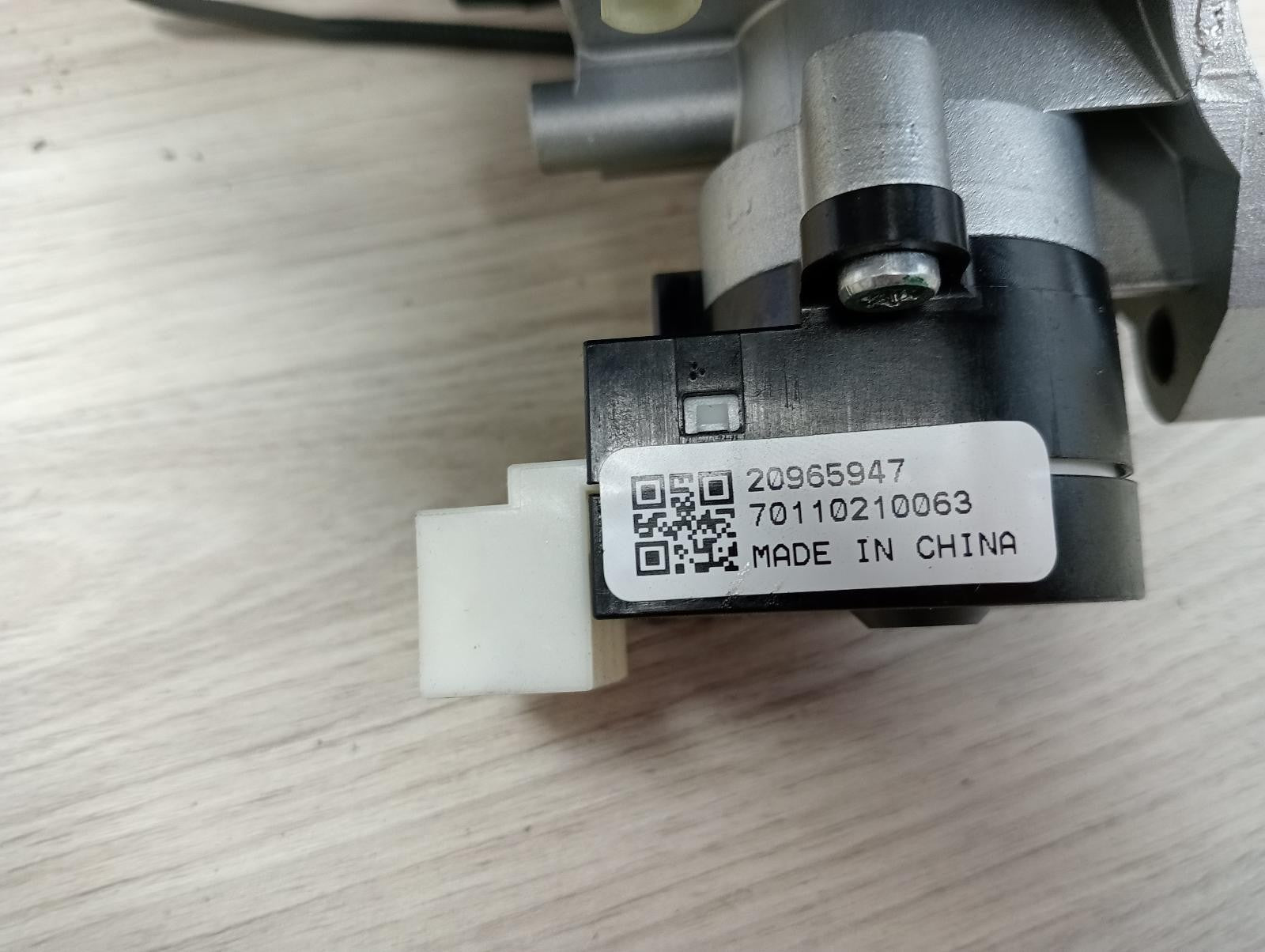 8942328