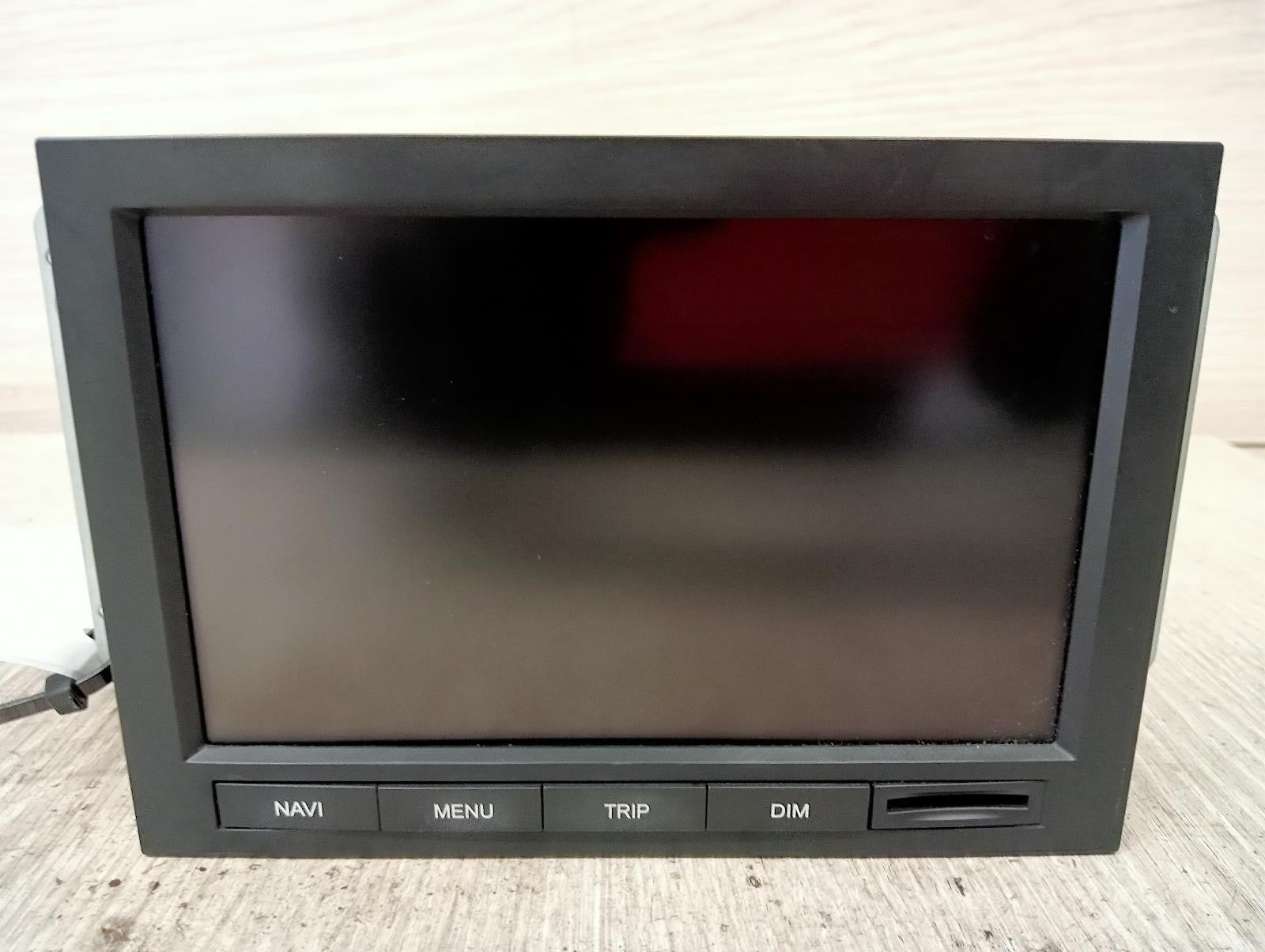 HOLDEN CAPTIVA STEREO/HEAD UNIT DISPLAY UNIT ONLY, SAT NAV TYPE, 4 PLUG ON BACK