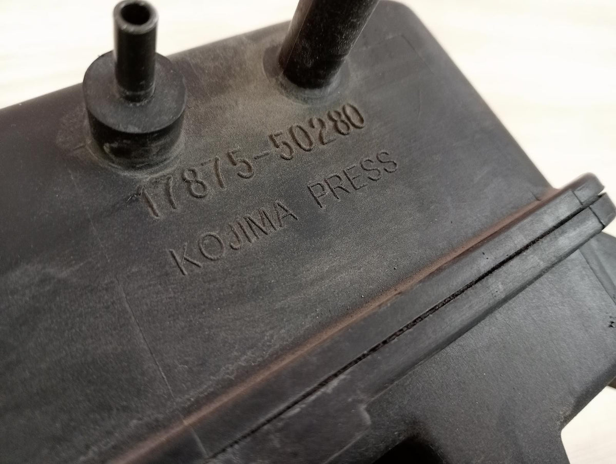 9053701