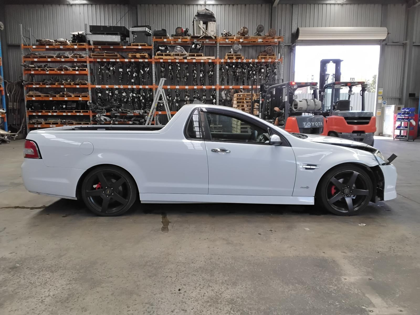 8943057