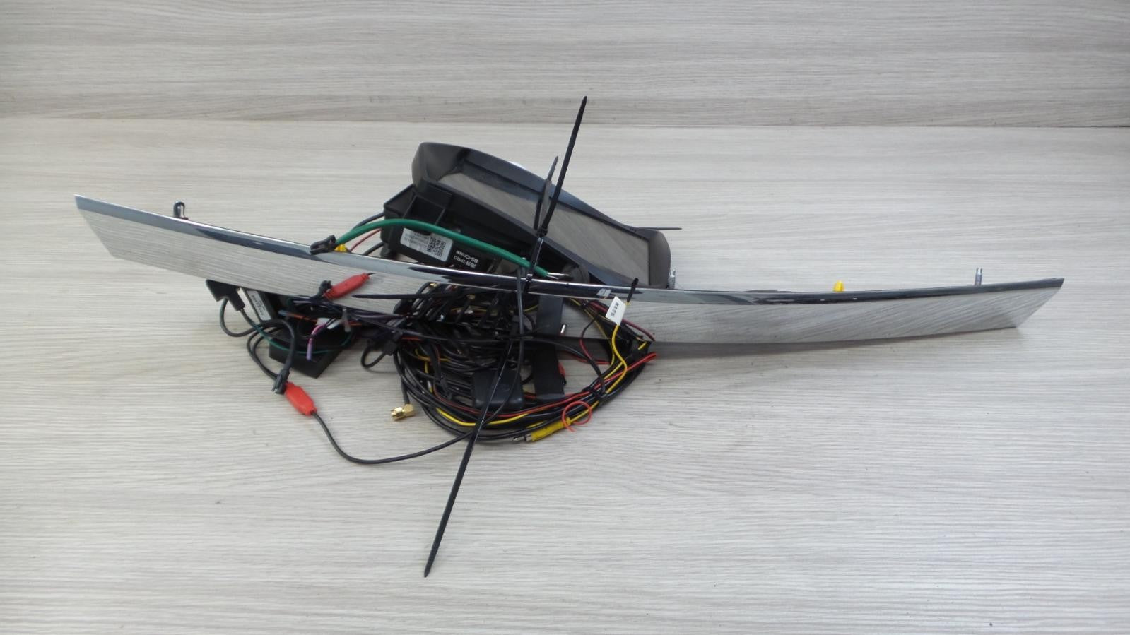 HOLDEN CRUZE STEREO/HEAD UNIT AFTERMARKET, JH, 03/1101/17 2013