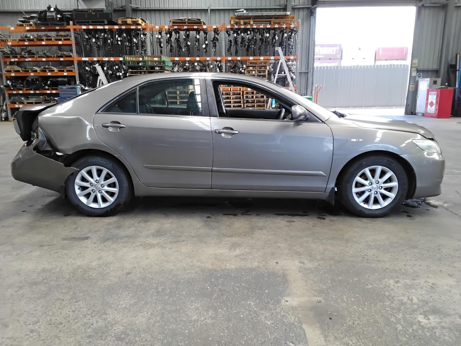 8923424