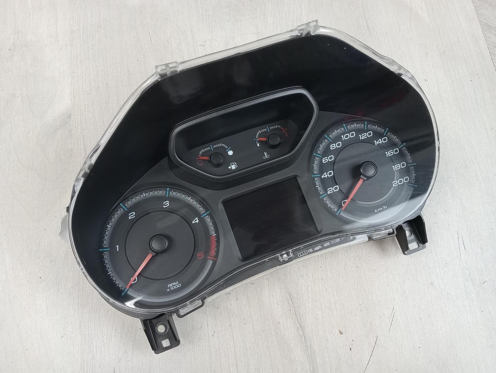 HOLDEN COLORADO INSTRUMENT CLUSTER AUTO T/M, RG, 07/1612/20 2020