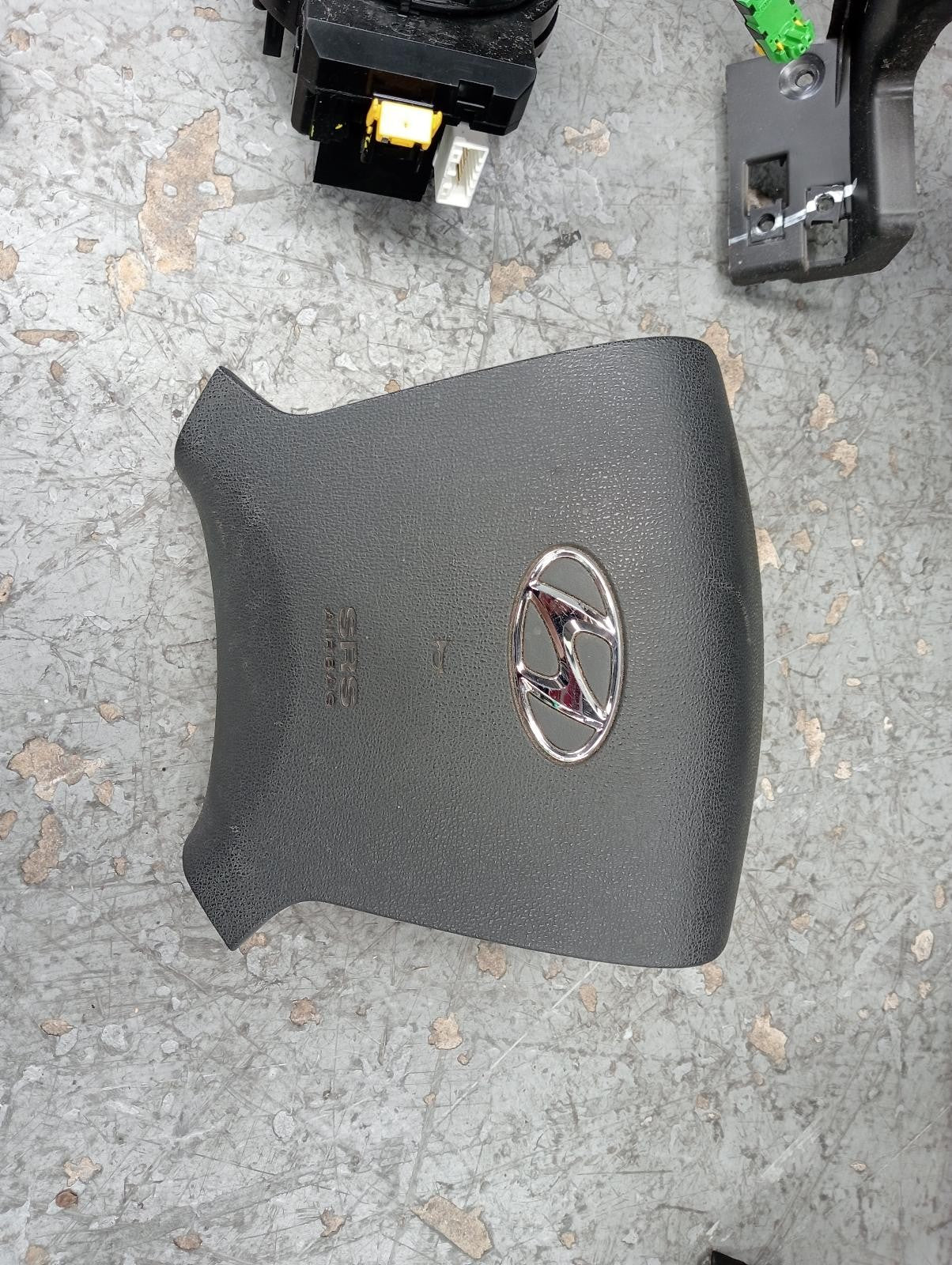 8619598