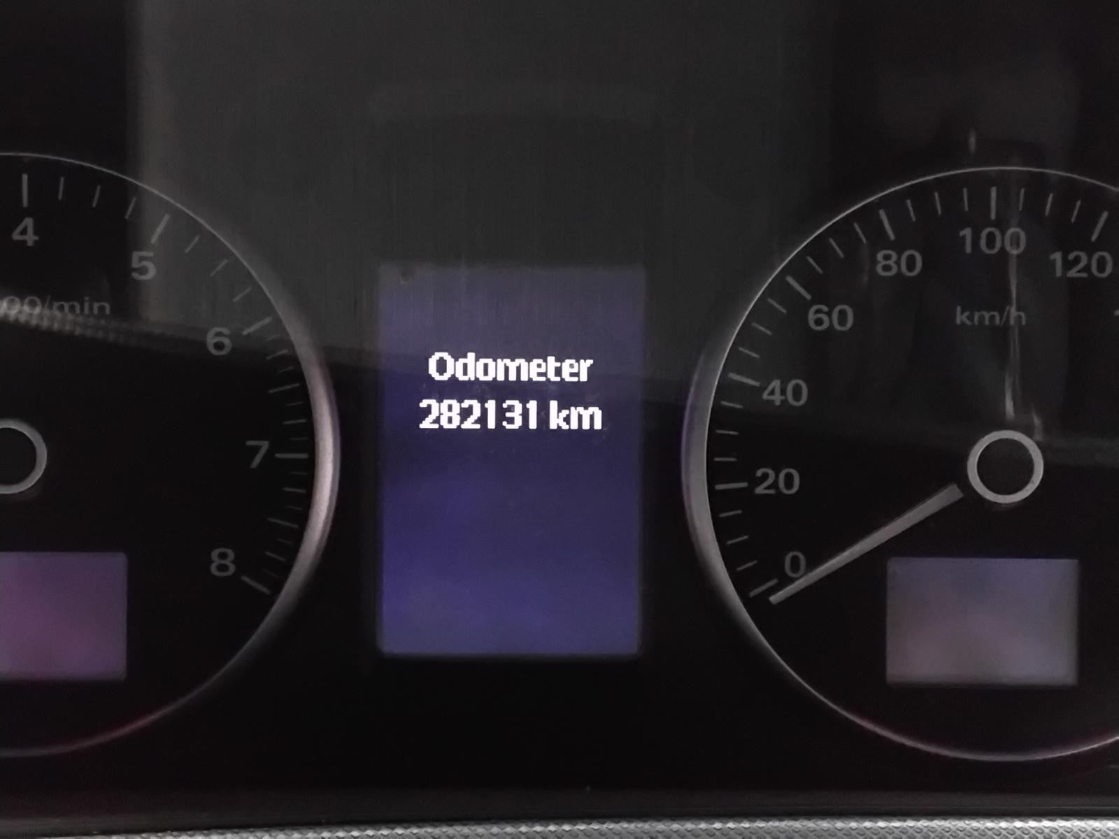 8943853