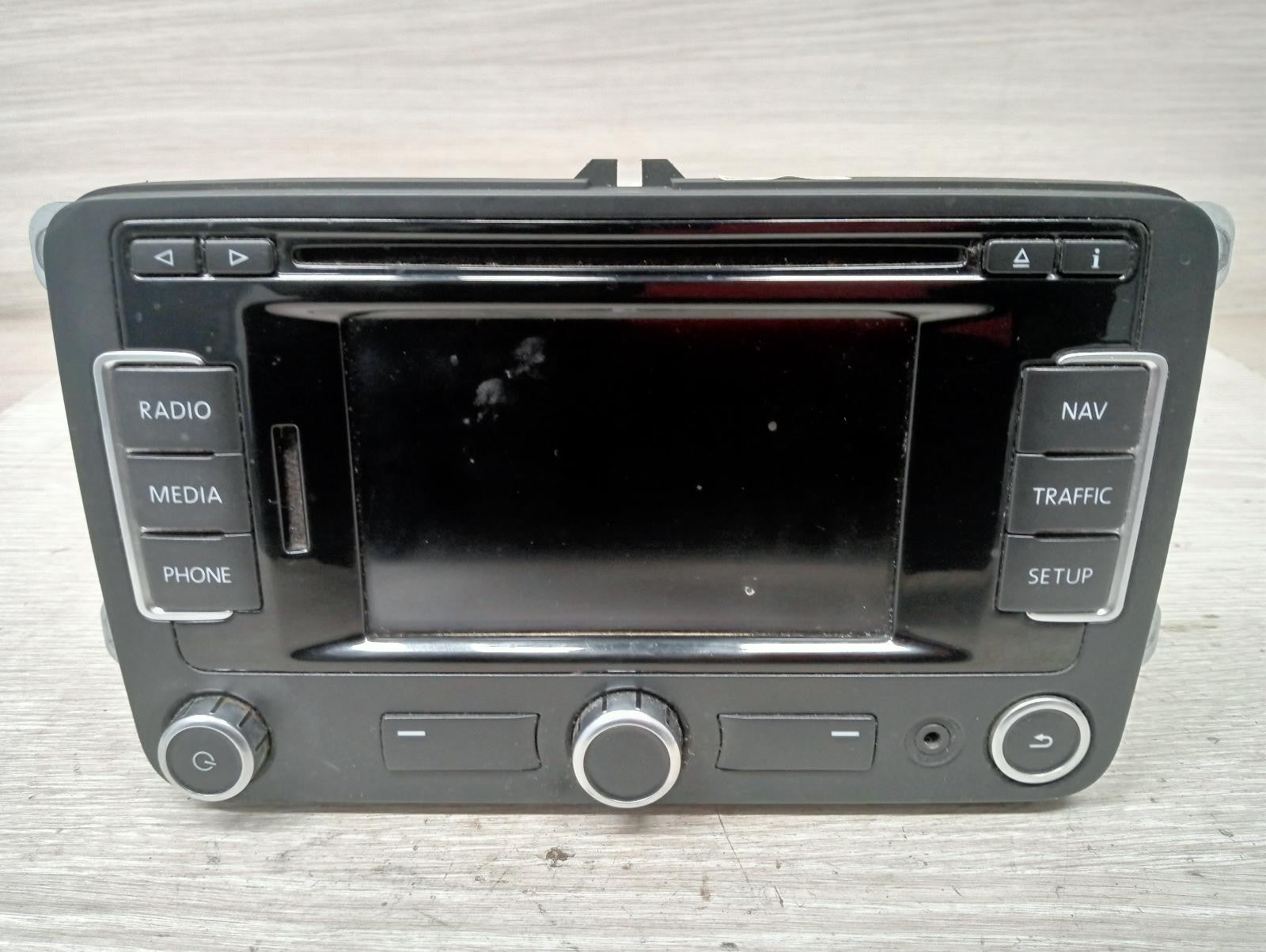 VOLKSWAGEN AMAROK STEREO/HEAD UNIT DISPLAY &amp; HEAD UNIT (RNS315), 2H, 10/100