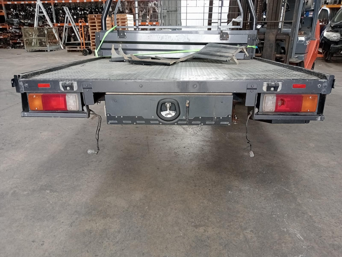 8975143