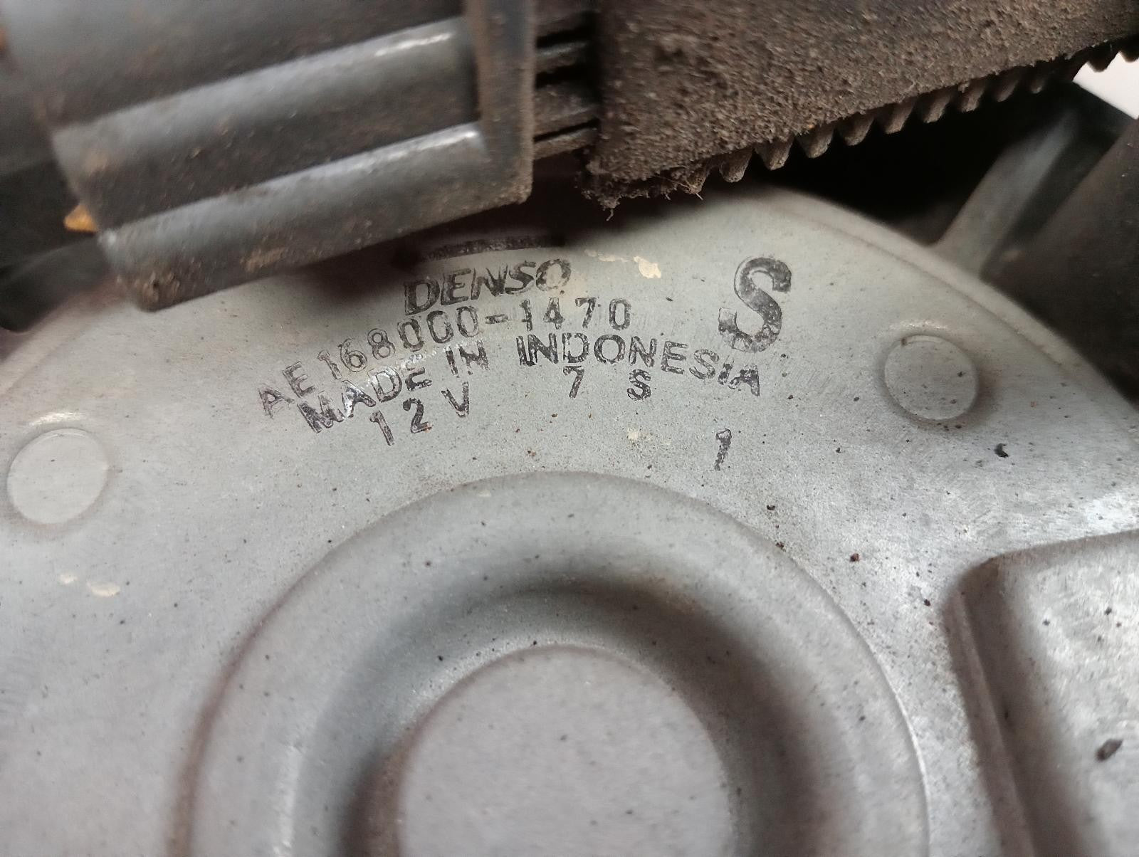 8972931
