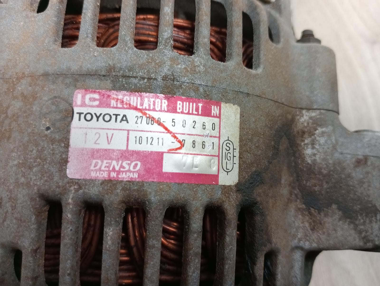 8922906