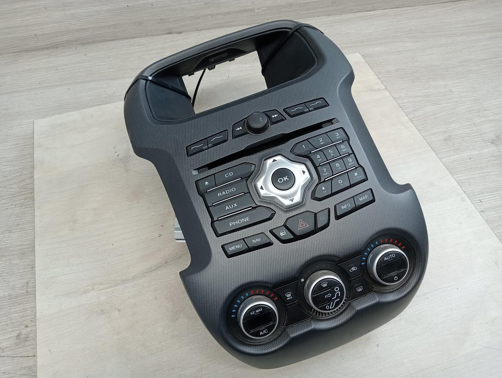 FORD RANGER STEREO/HEAD UNIT HEAD UNIT ONLY (NOT INCLUDING SCREEN), NON SAT NAV