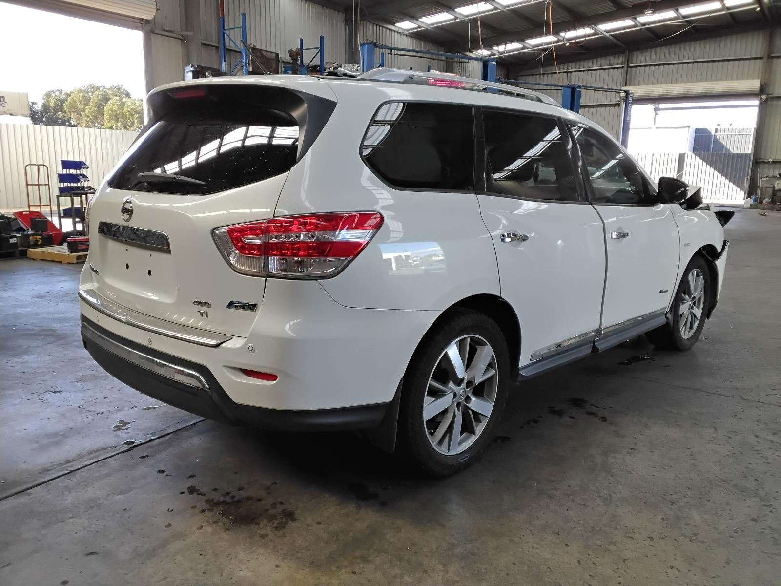 8943538