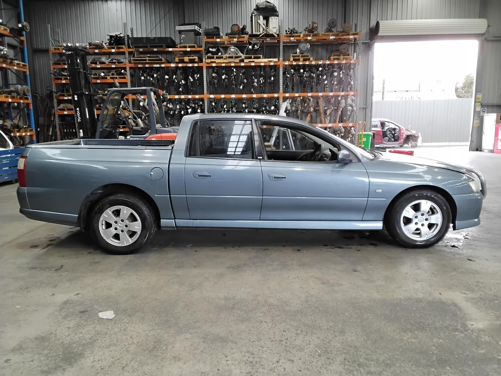 8943231