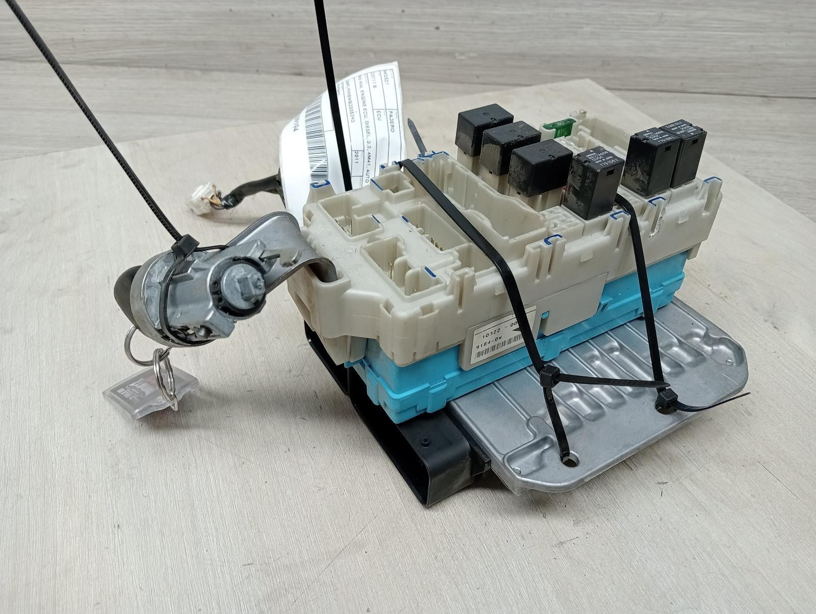 8942413
