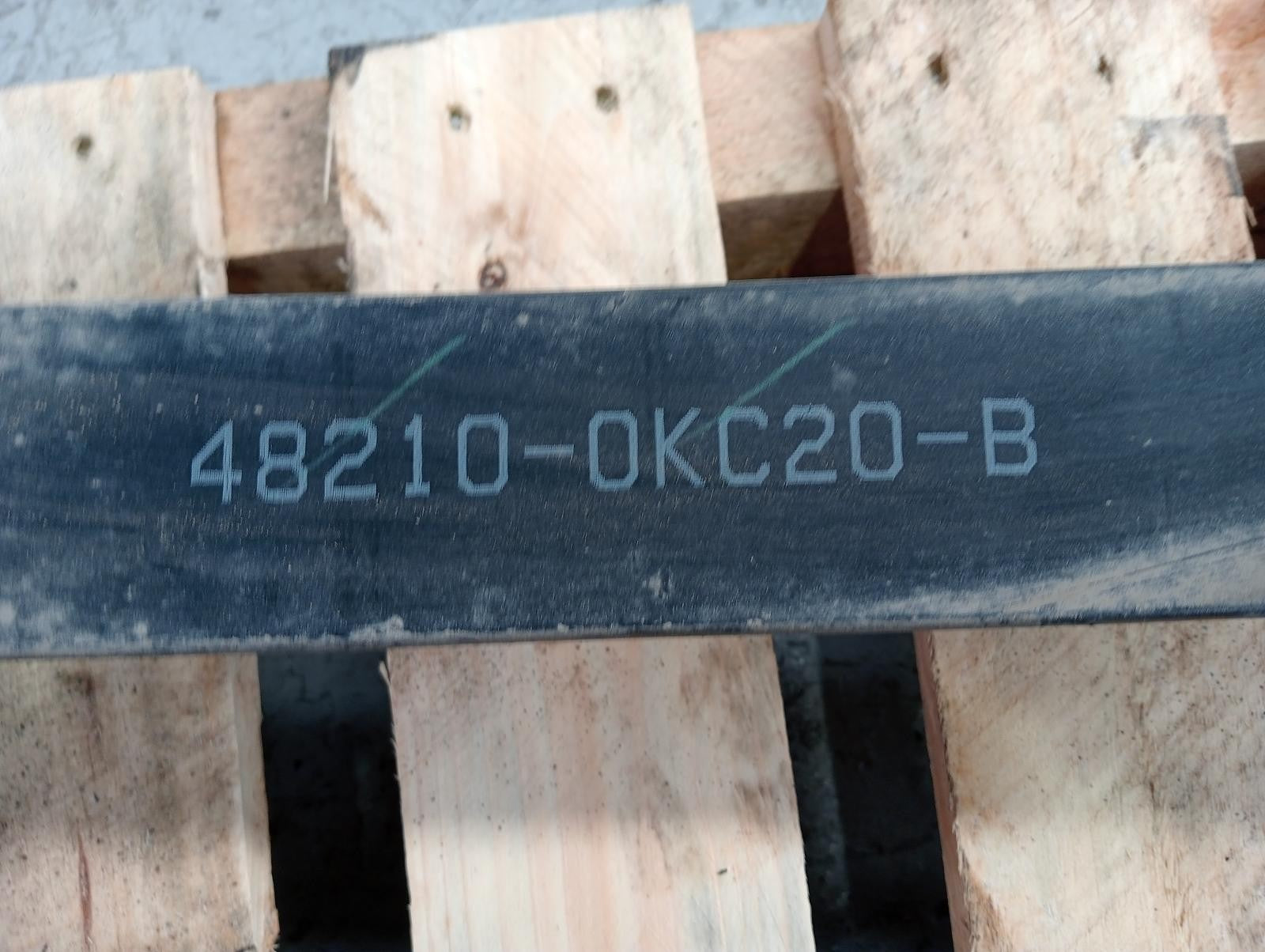 8976664