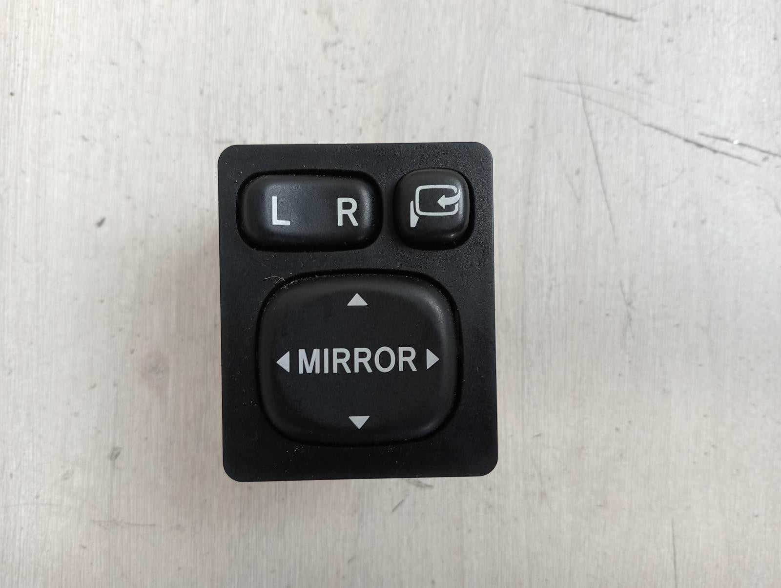 8942286