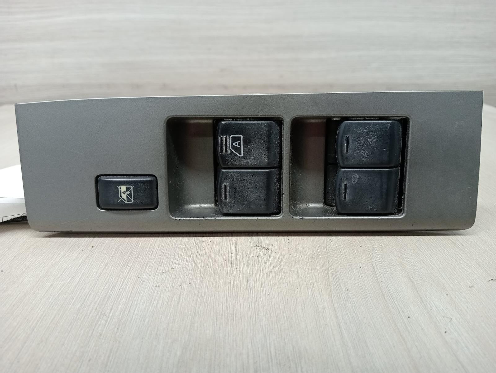 8943821