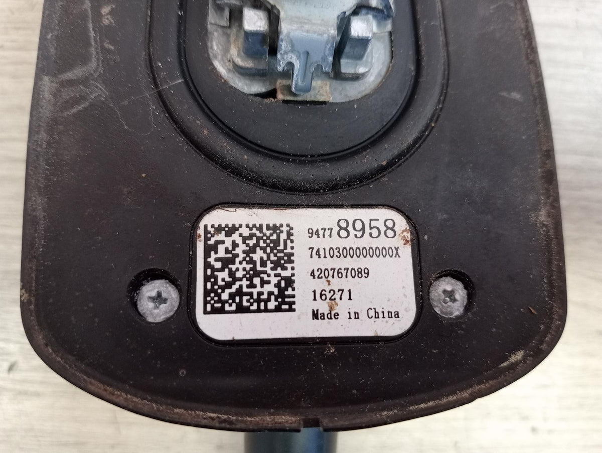 9051672