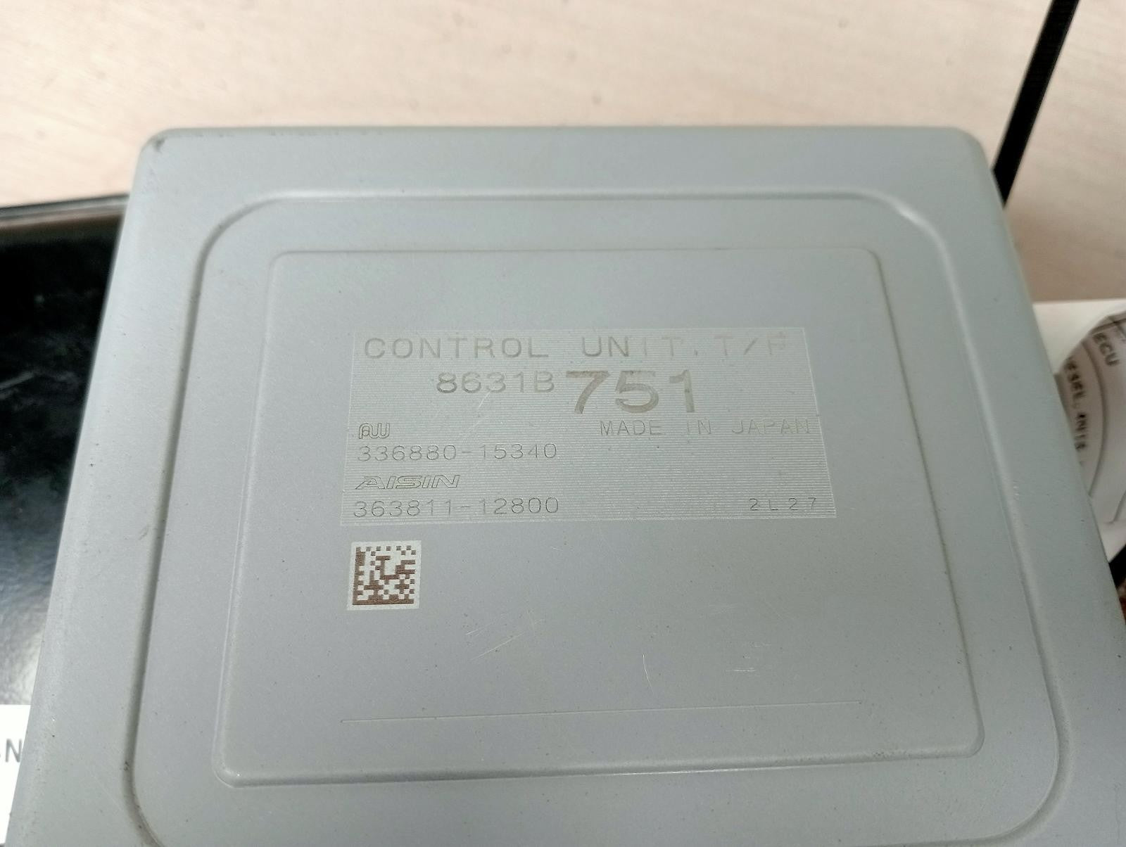 8943752