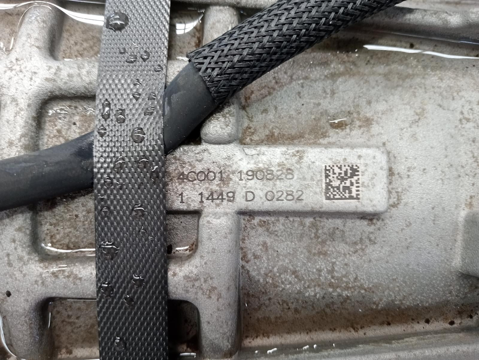 8943642