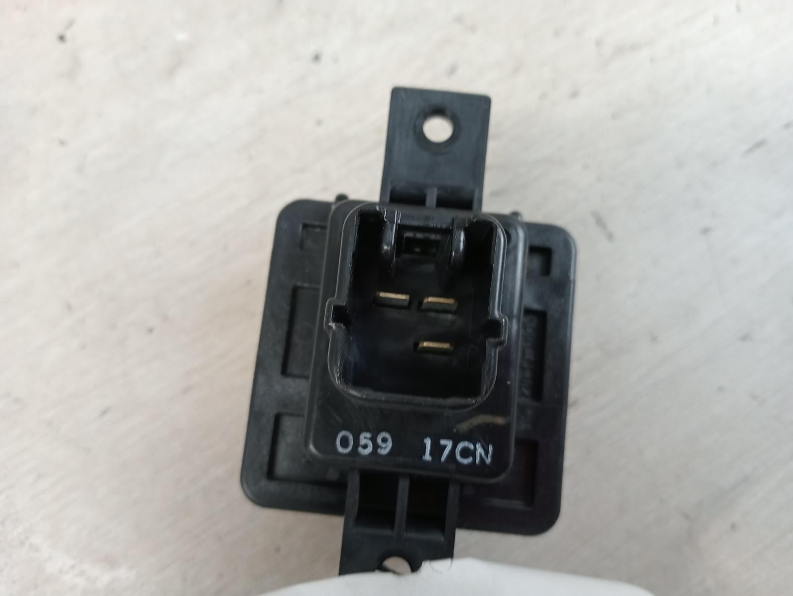 8944222
