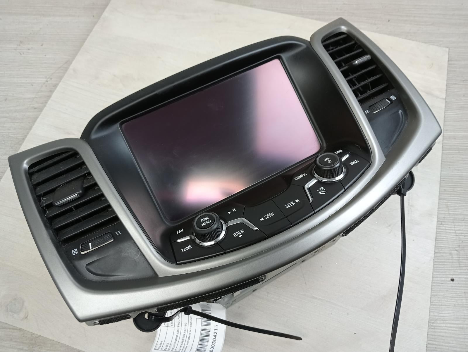 HOLDEN COMMODORE STEREO/HEAD UNIT DASH RADIO CONTROL PANEL/CONTROL UNIT ONLY, NO