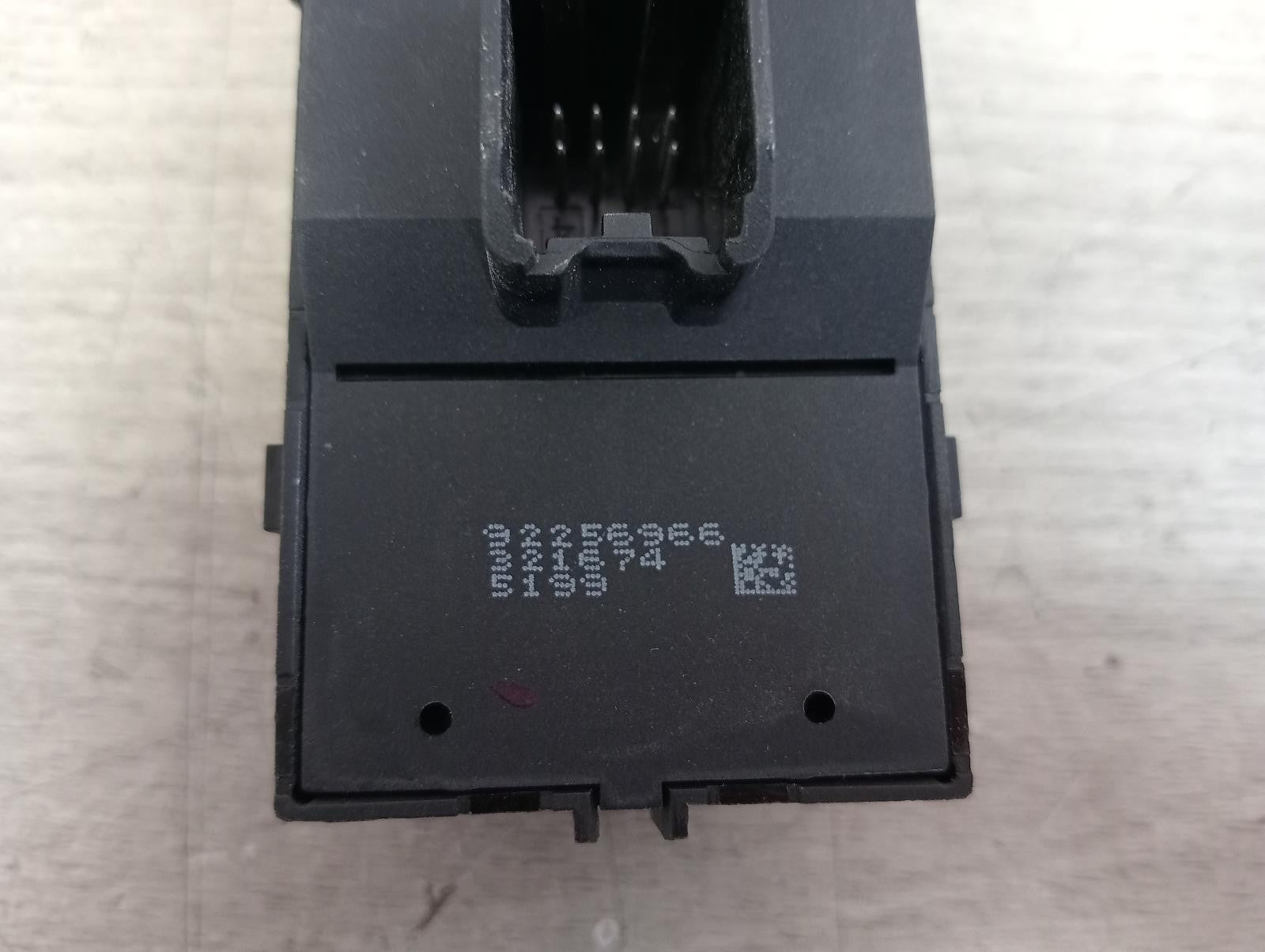 8943558