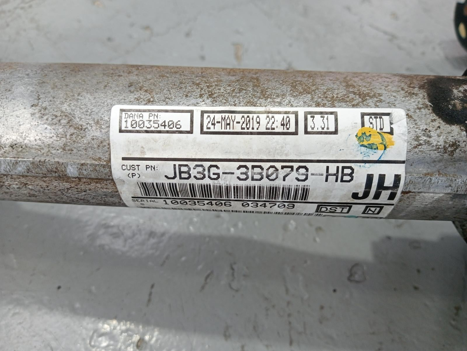 8943284