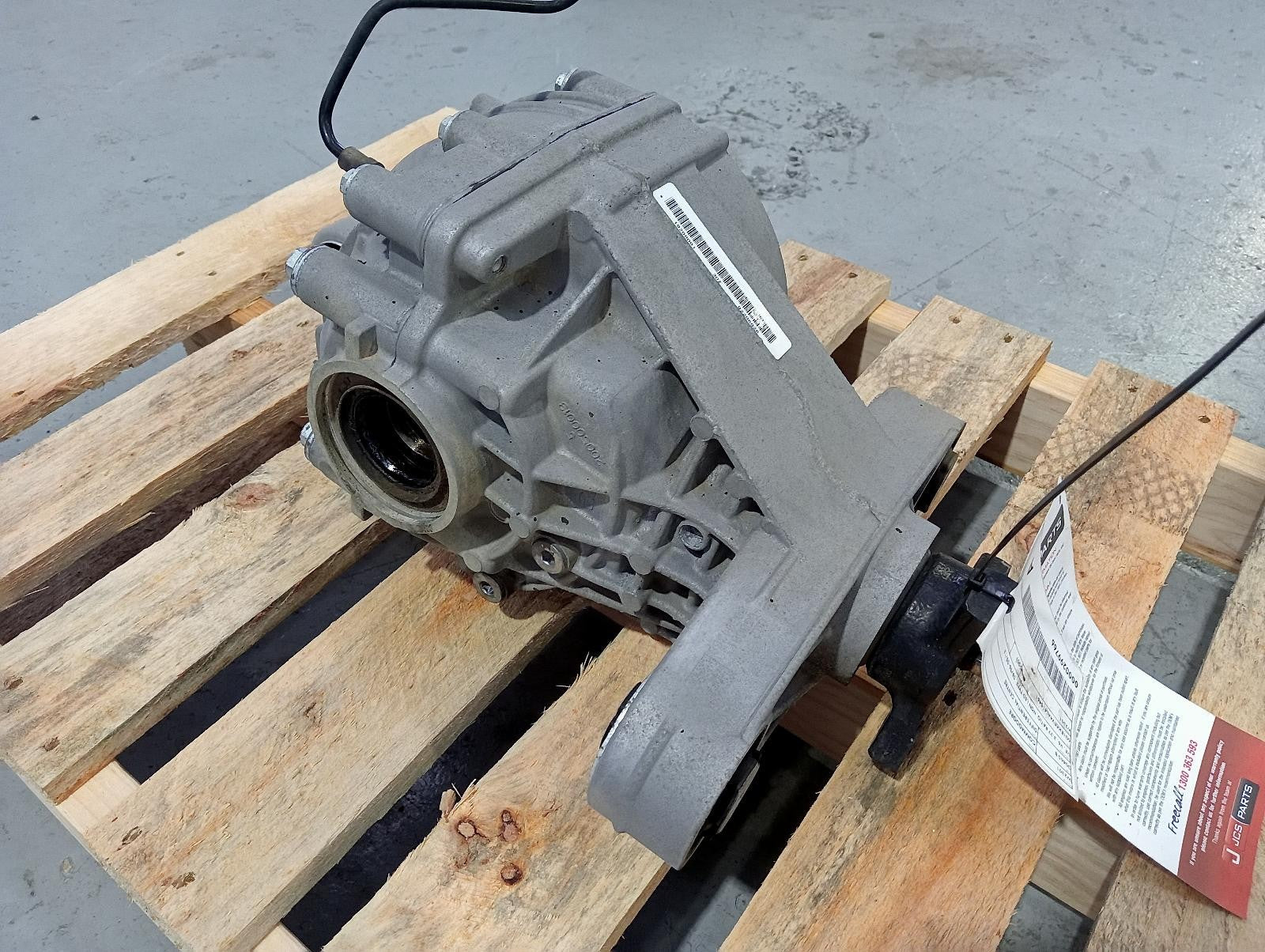 HOLDEN COMMODORE DIFFERENTIAL CENTRE VE, V6, 3.27 RATIO, NON LSD TYPE, 08/06-05/