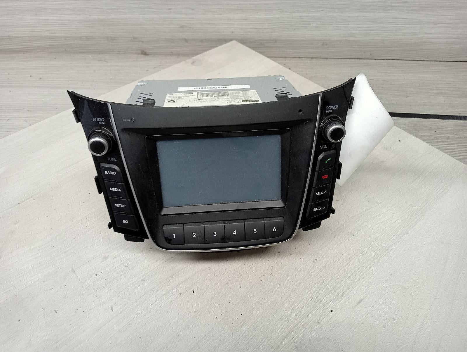 HYUNDAI I30 STEREO/HEAD UNIT 5IN TOUCHSCREEN W/ BLUETOOTH (GD02), GD, 02/1502/