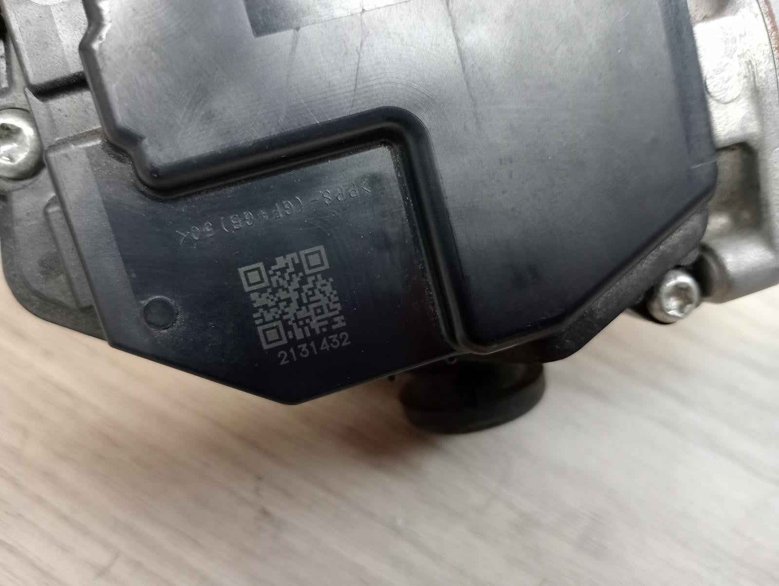 8942186