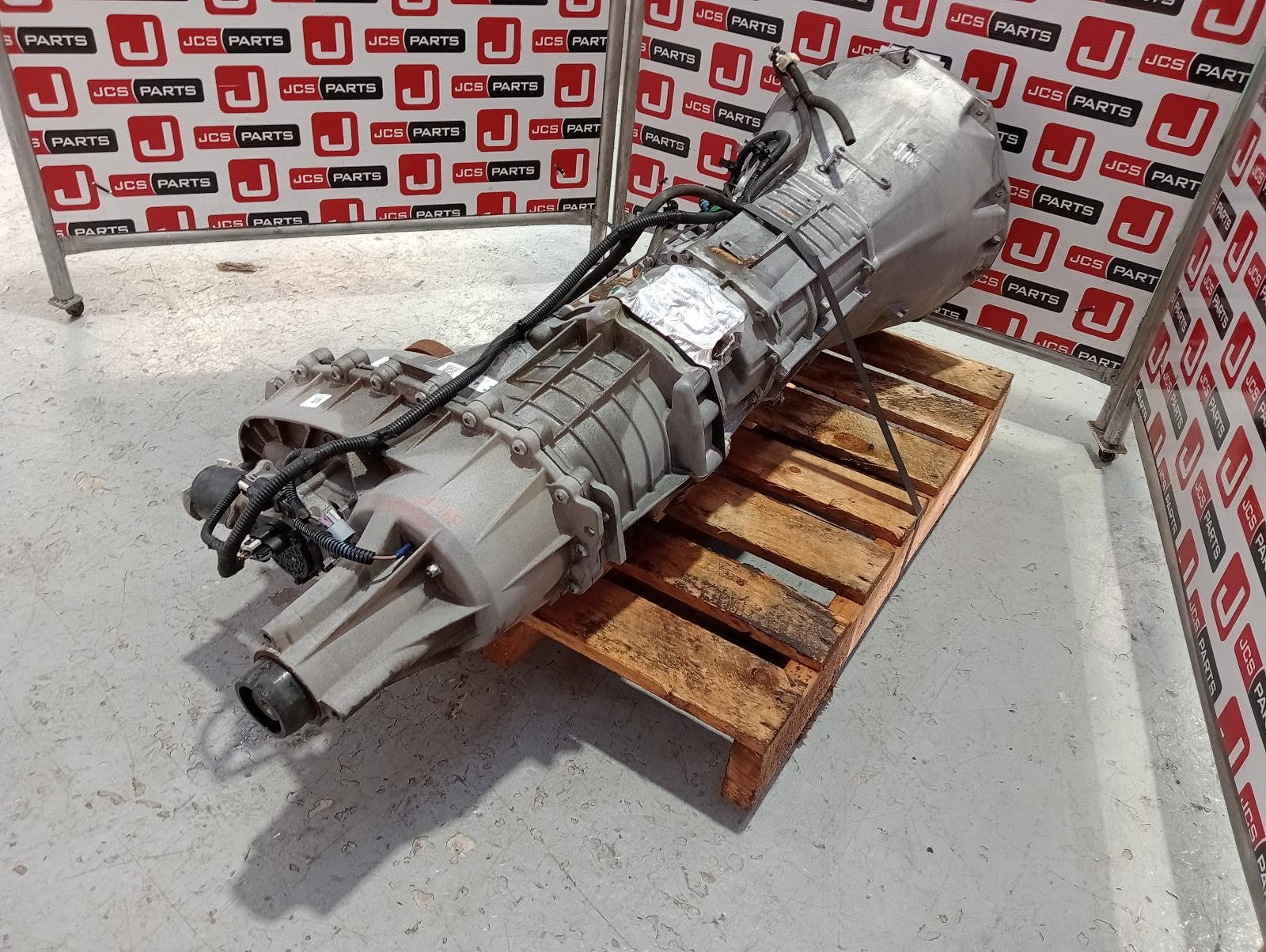 8952951