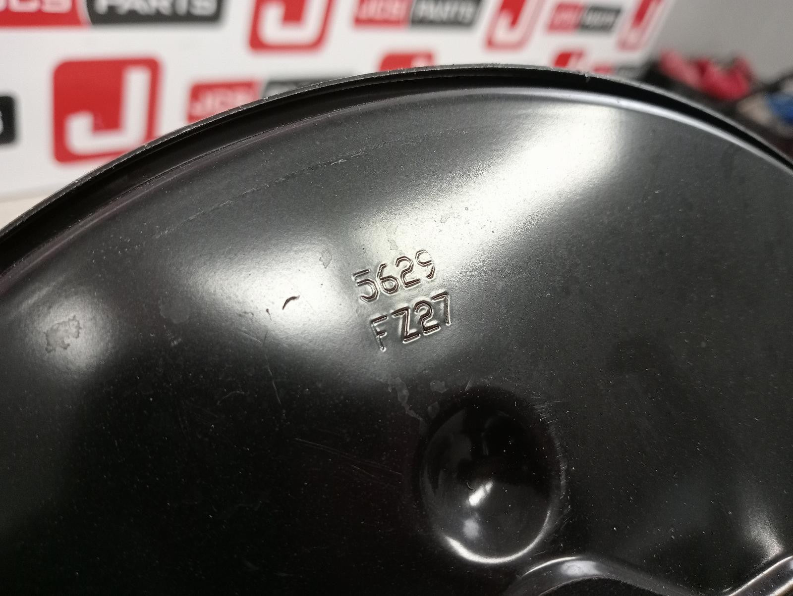 8943861