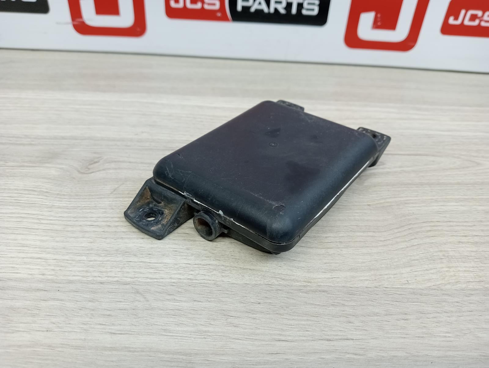 8942200