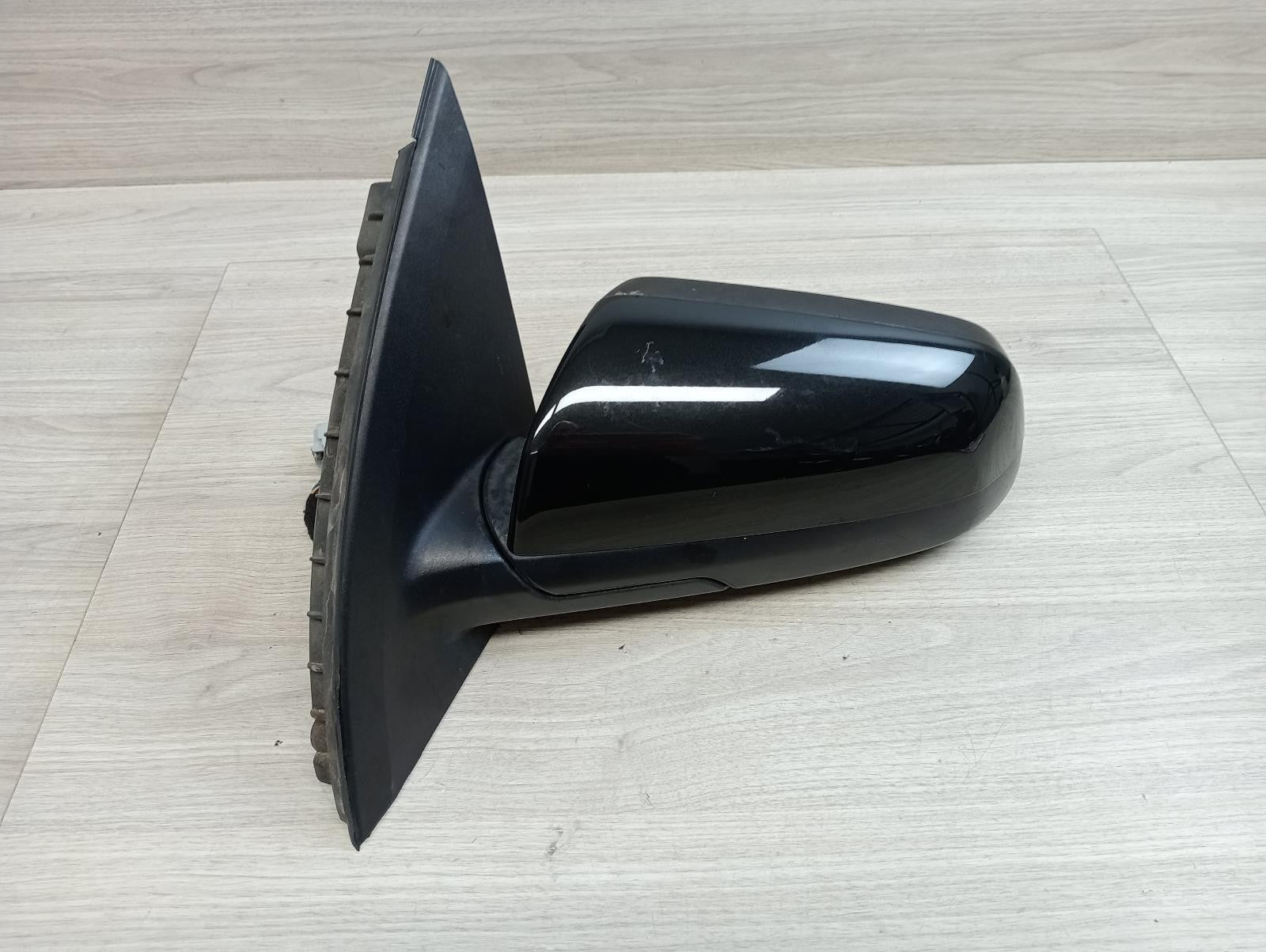 8944180