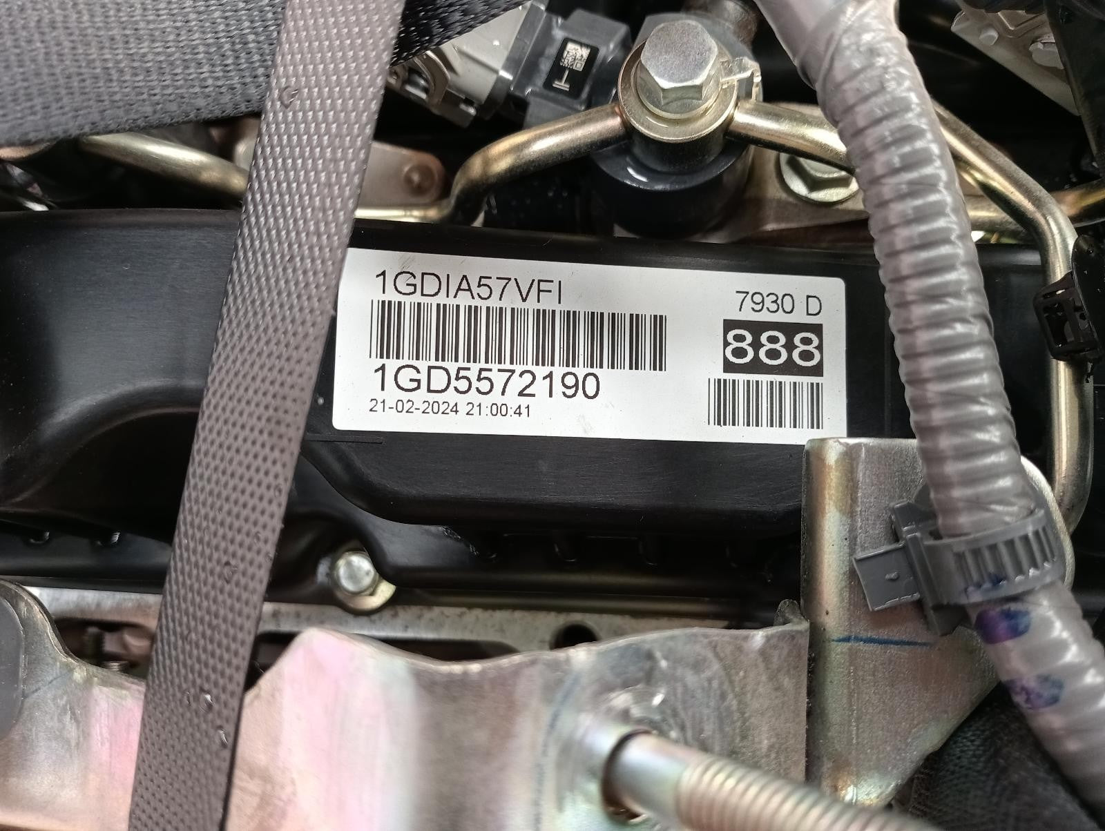 8976662