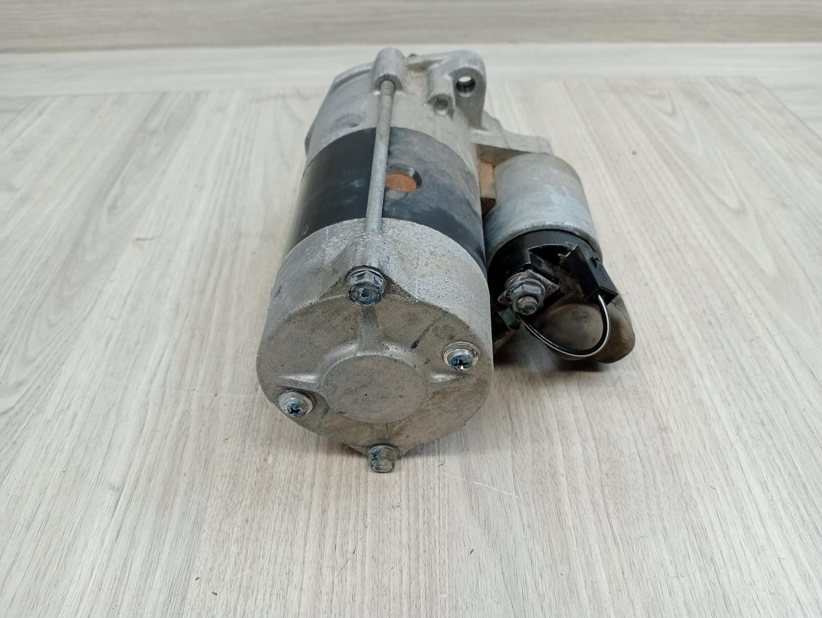 8944374