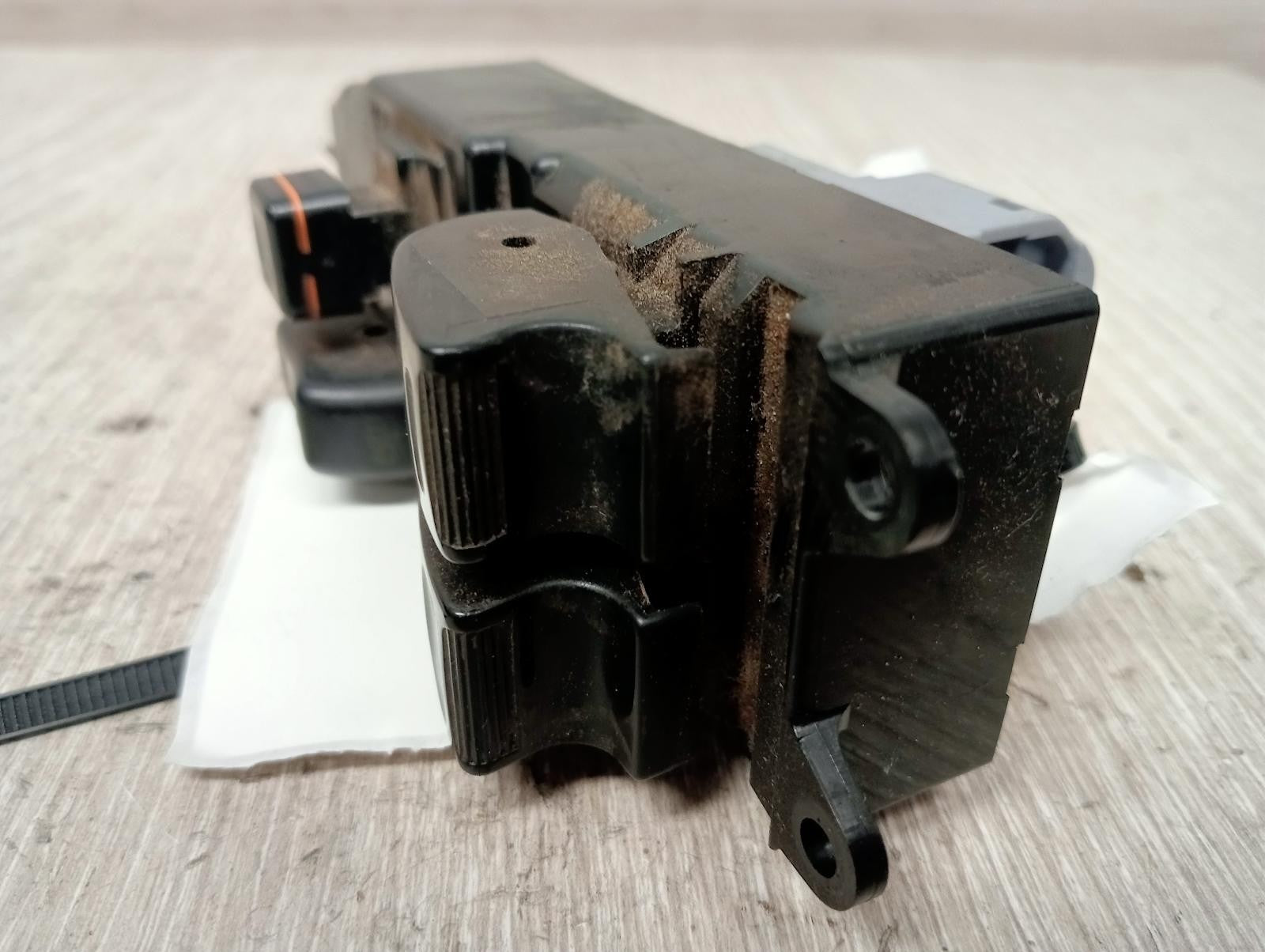 8943115