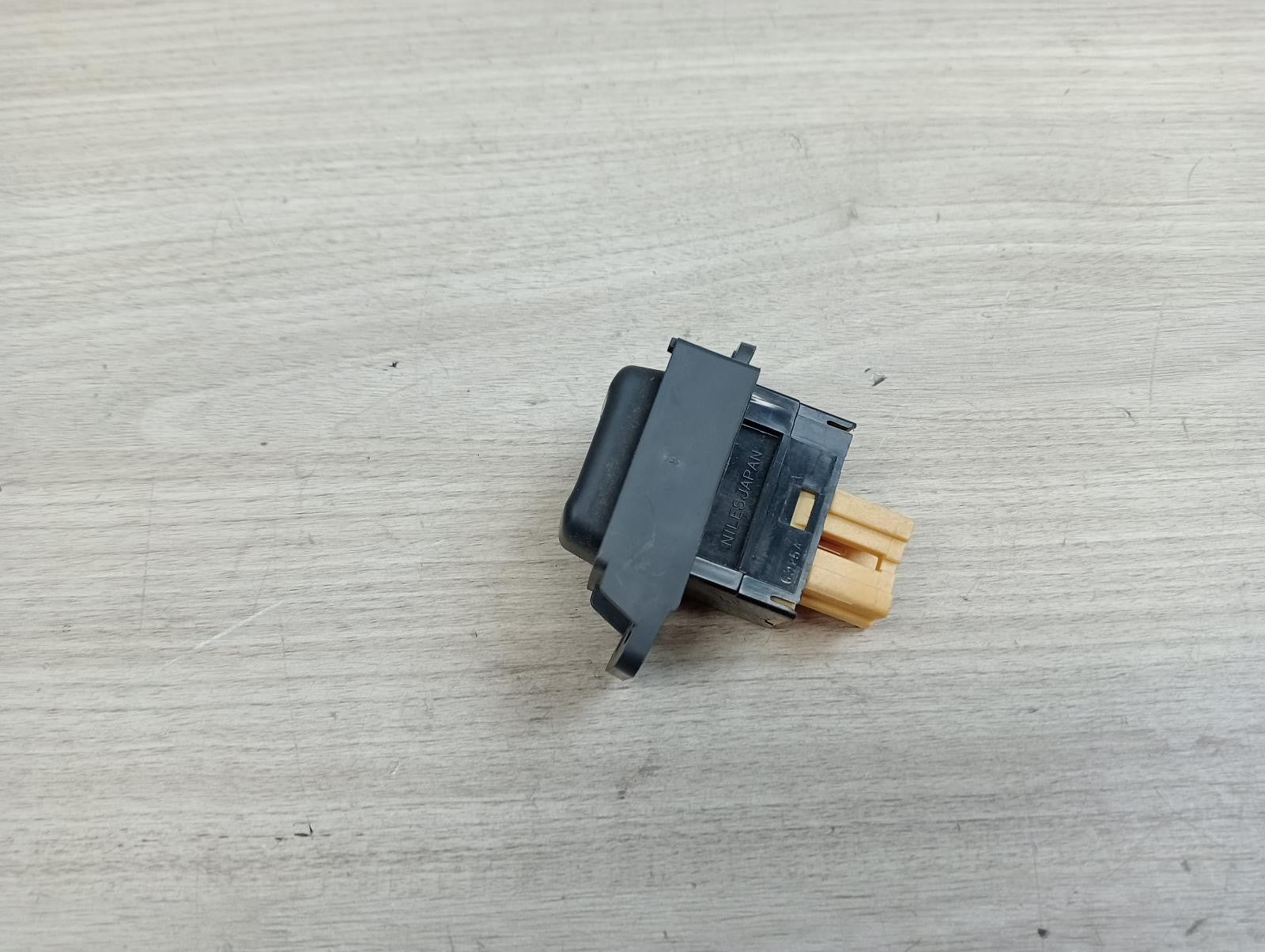 8960312