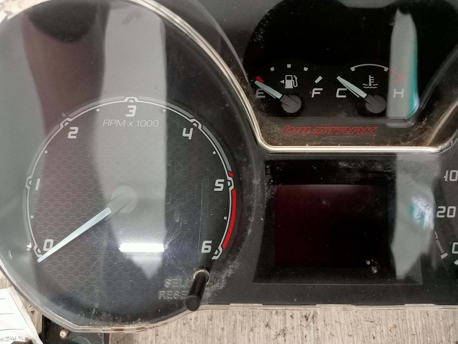 8943674