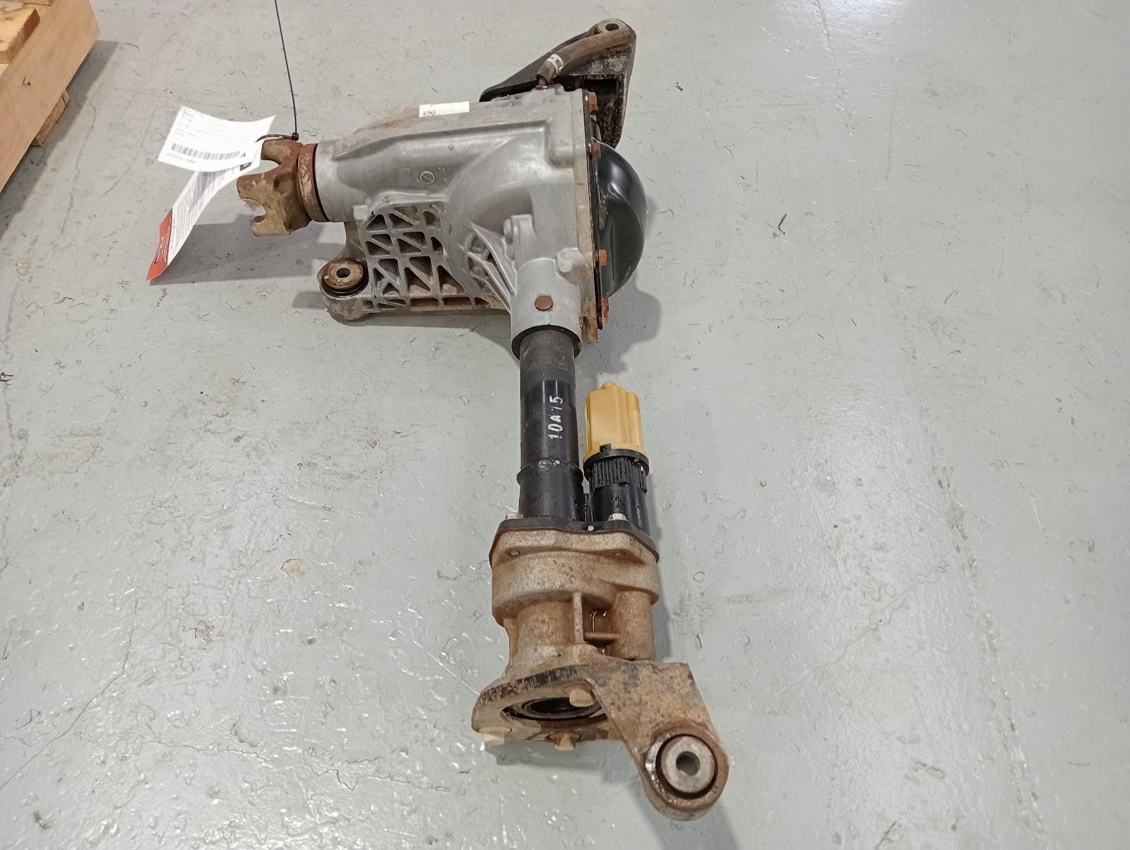 8943564