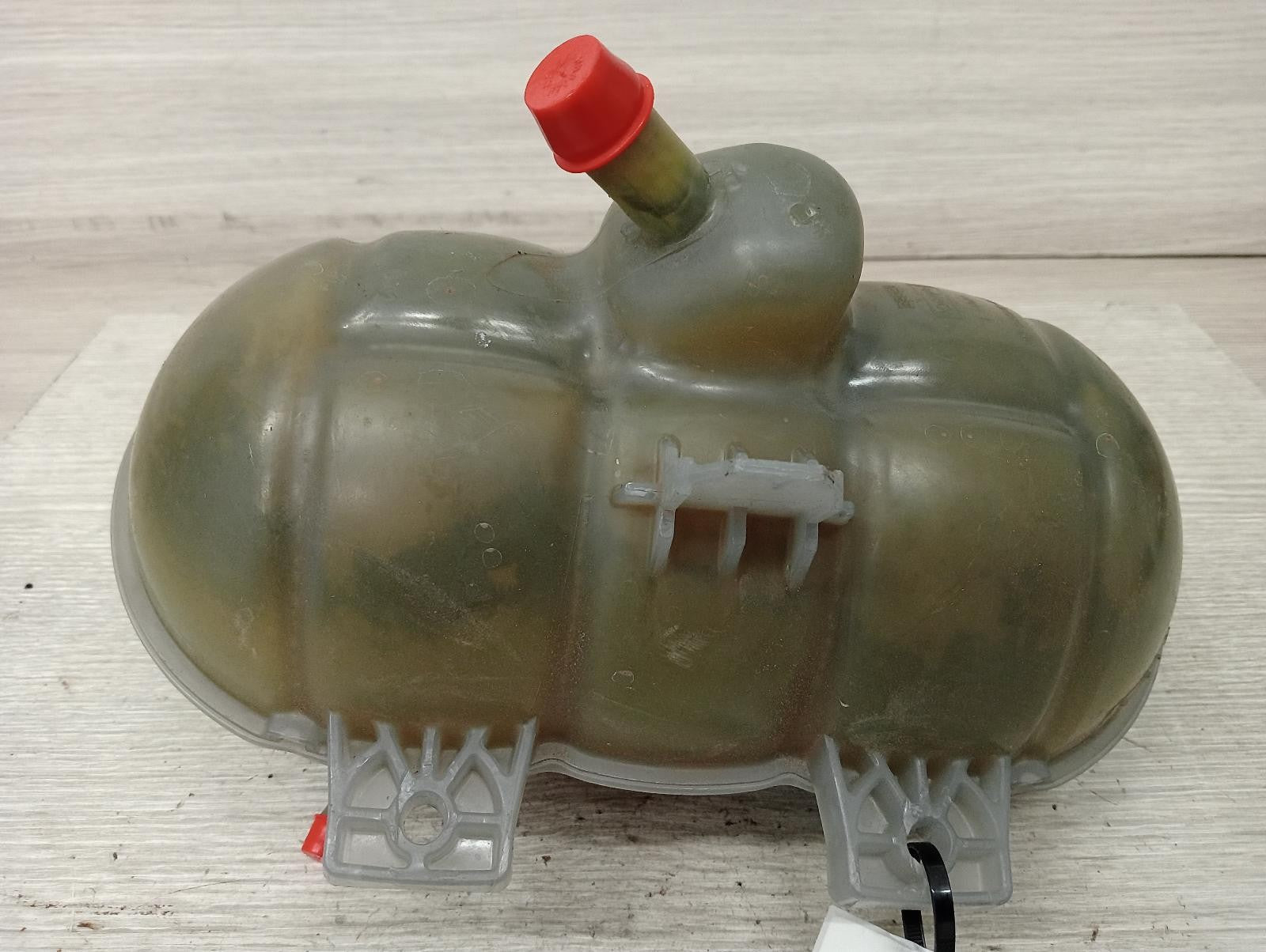 FORD MUSTANG OVERFLOW BOTTLE S550, 08/1504/23 2017