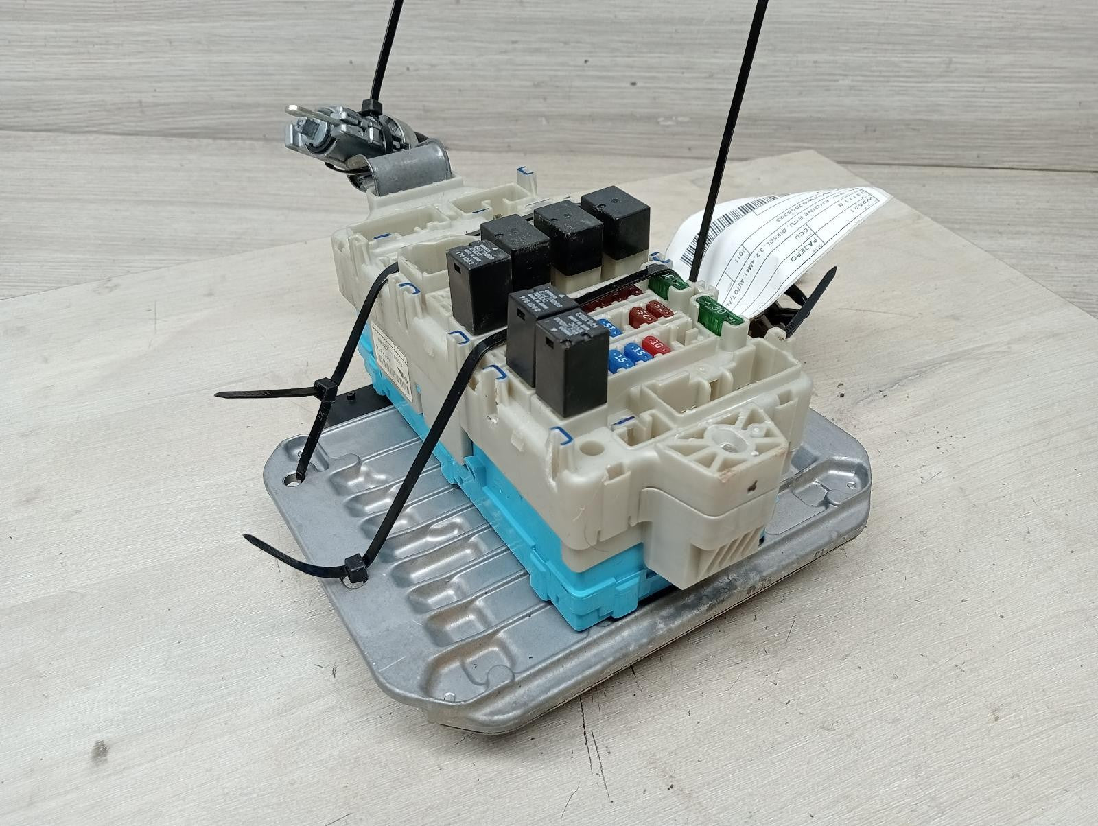 8942413