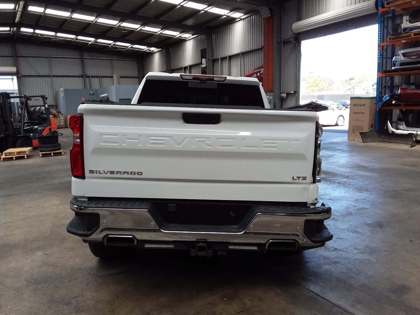 8943677