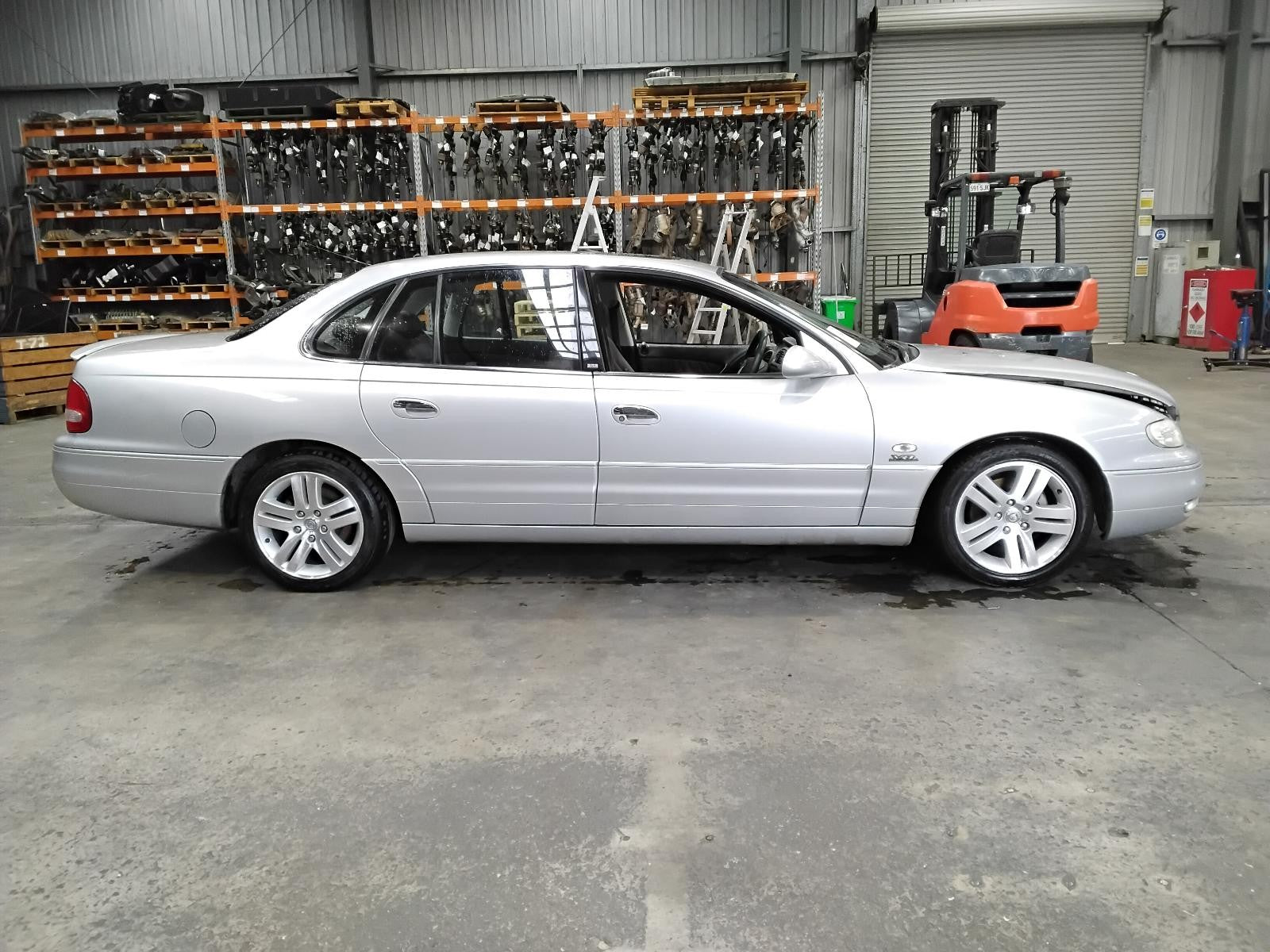 8943738