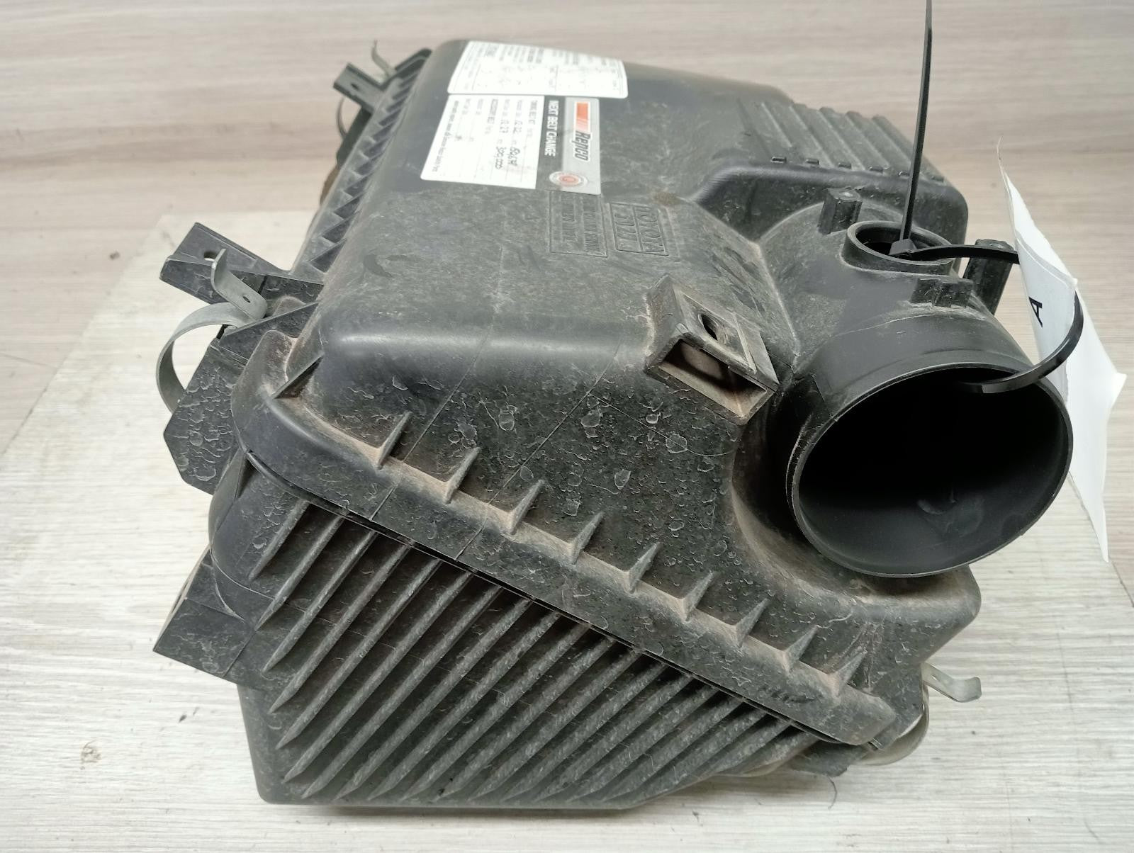 8943701