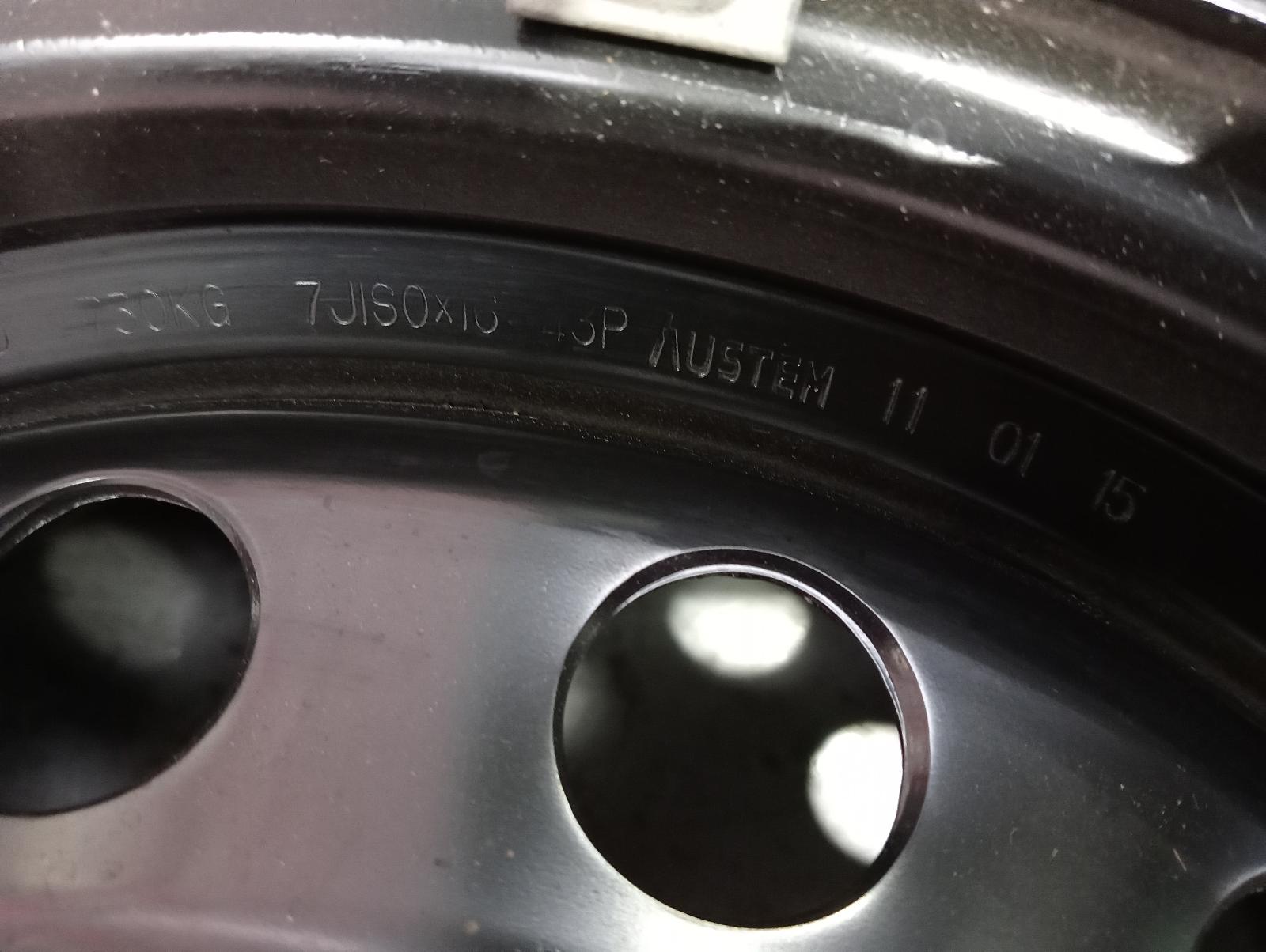 8877686