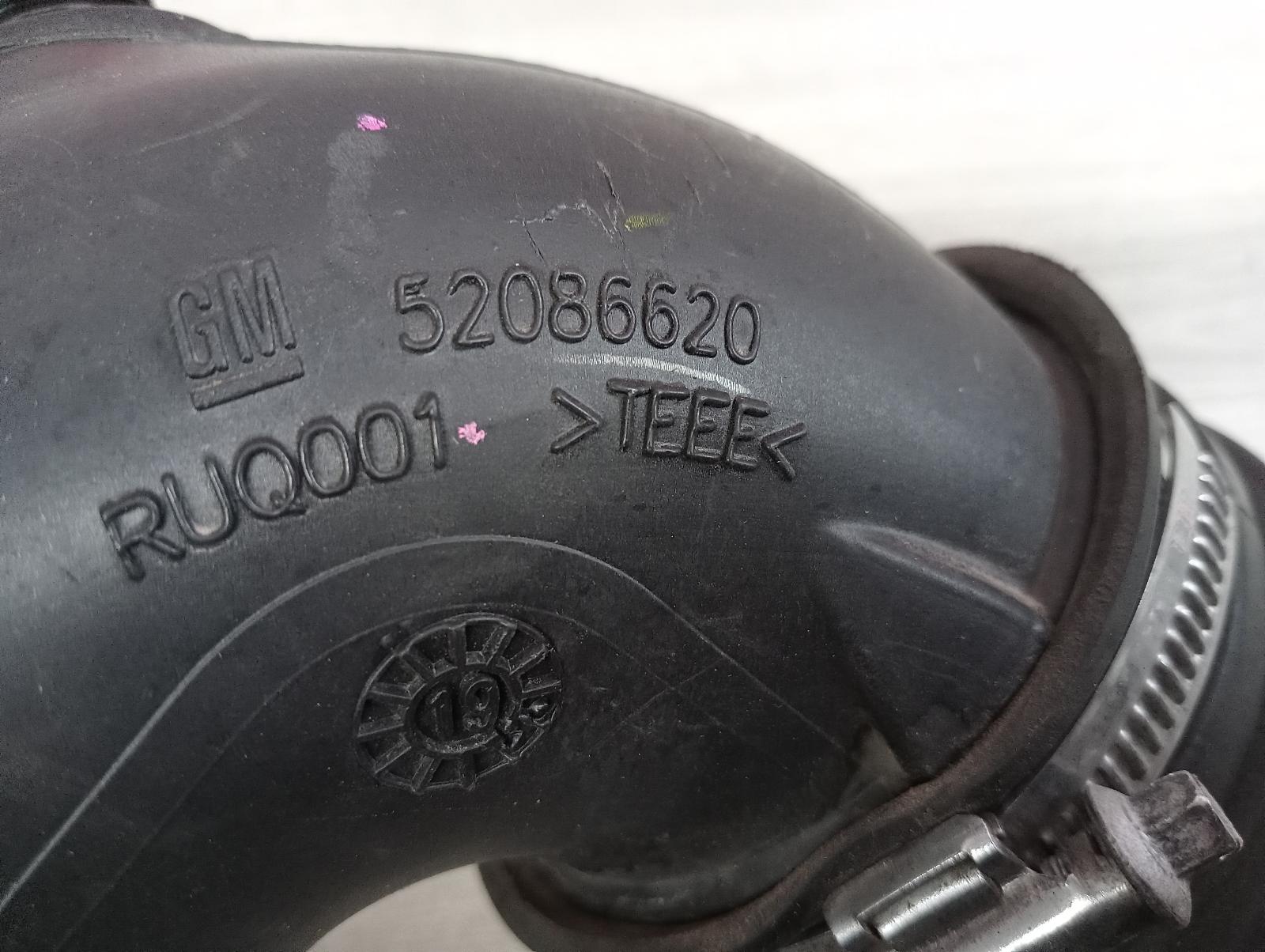8956157