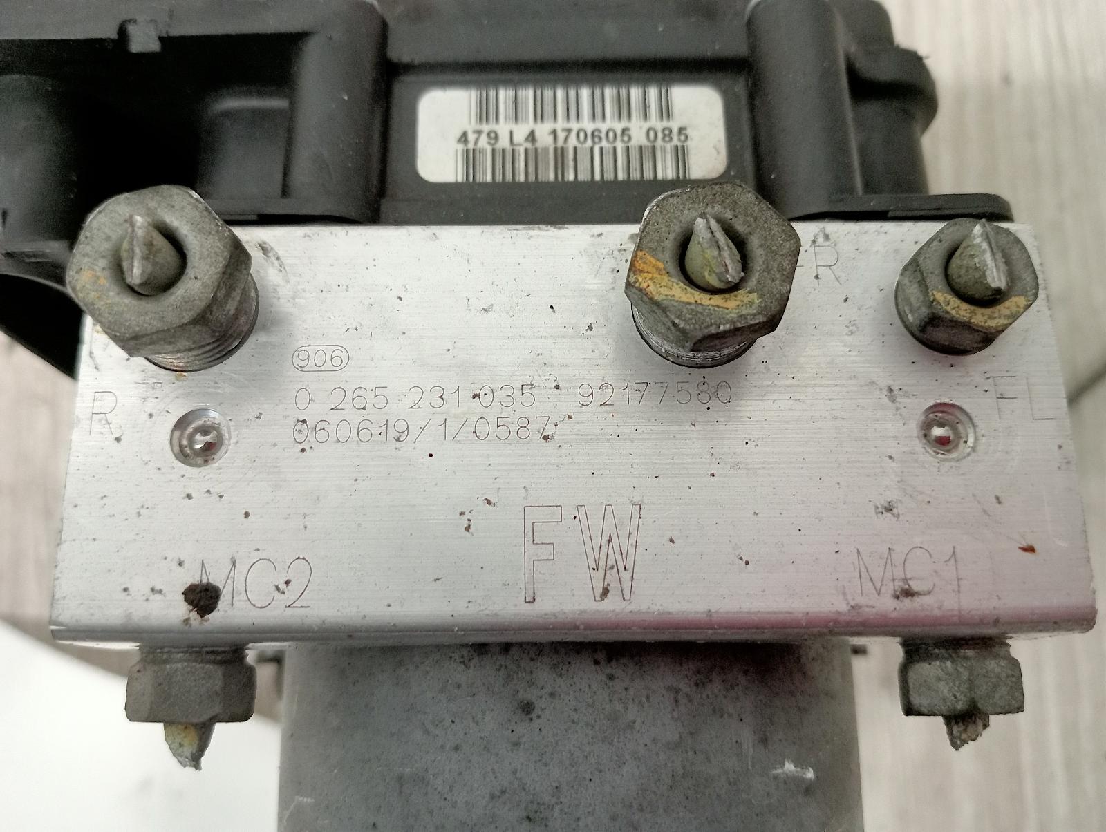 8976919